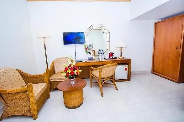 Hotel De Crystal Crown Dhaka 3*,