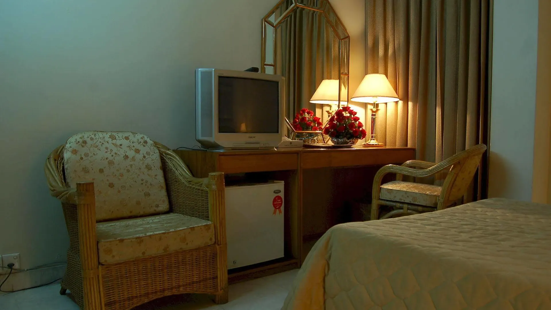 Hotel De Crystal Crown Dhaka 3*,  Bangladesh