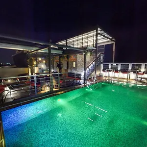 Platinum Grand Hotel