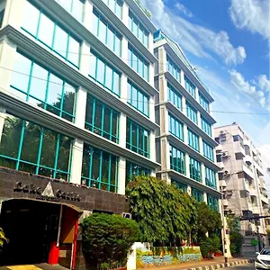 Castle - Parkview Hotel