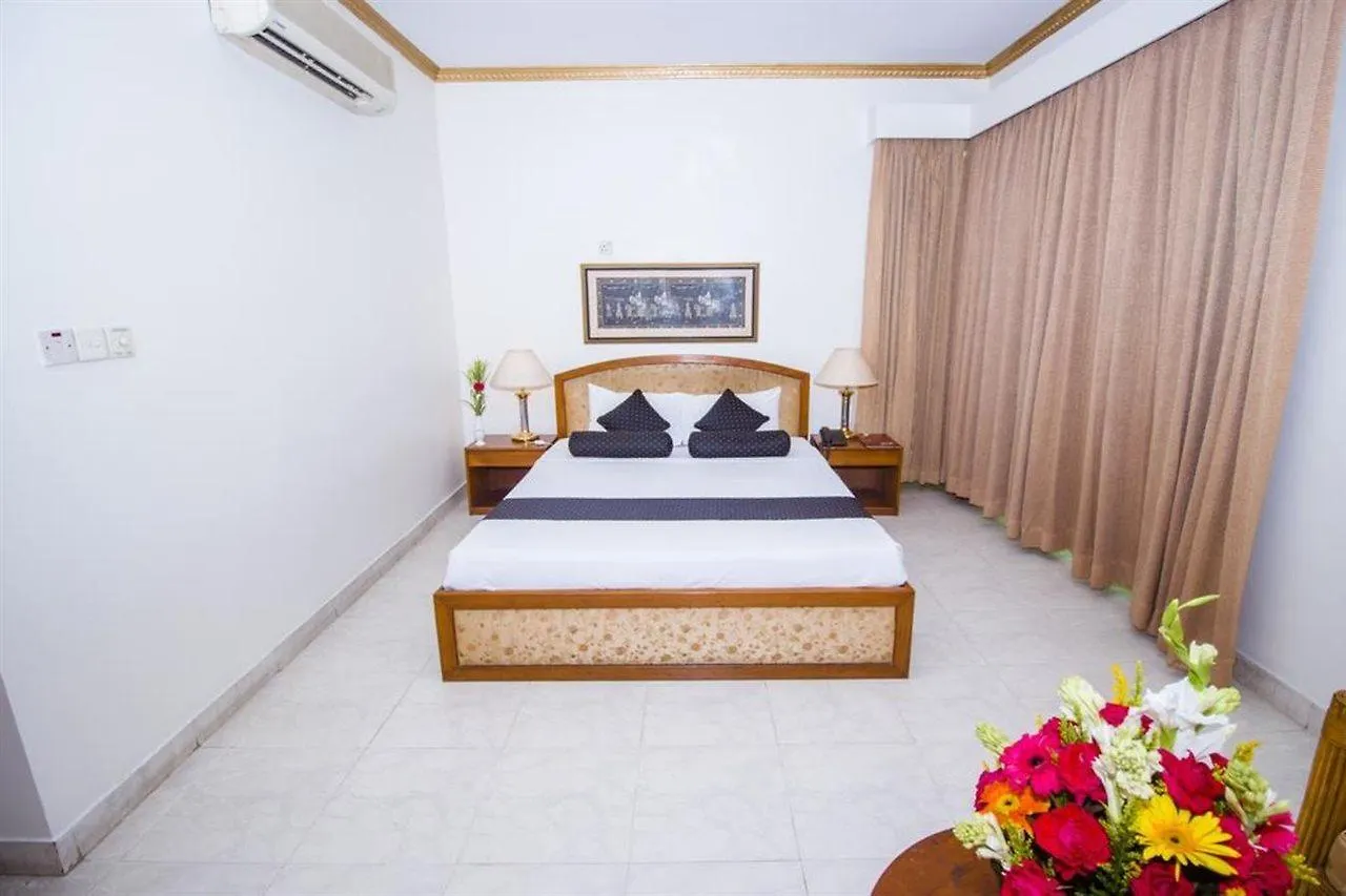 Hotel De Crystal Crown Ντάκα